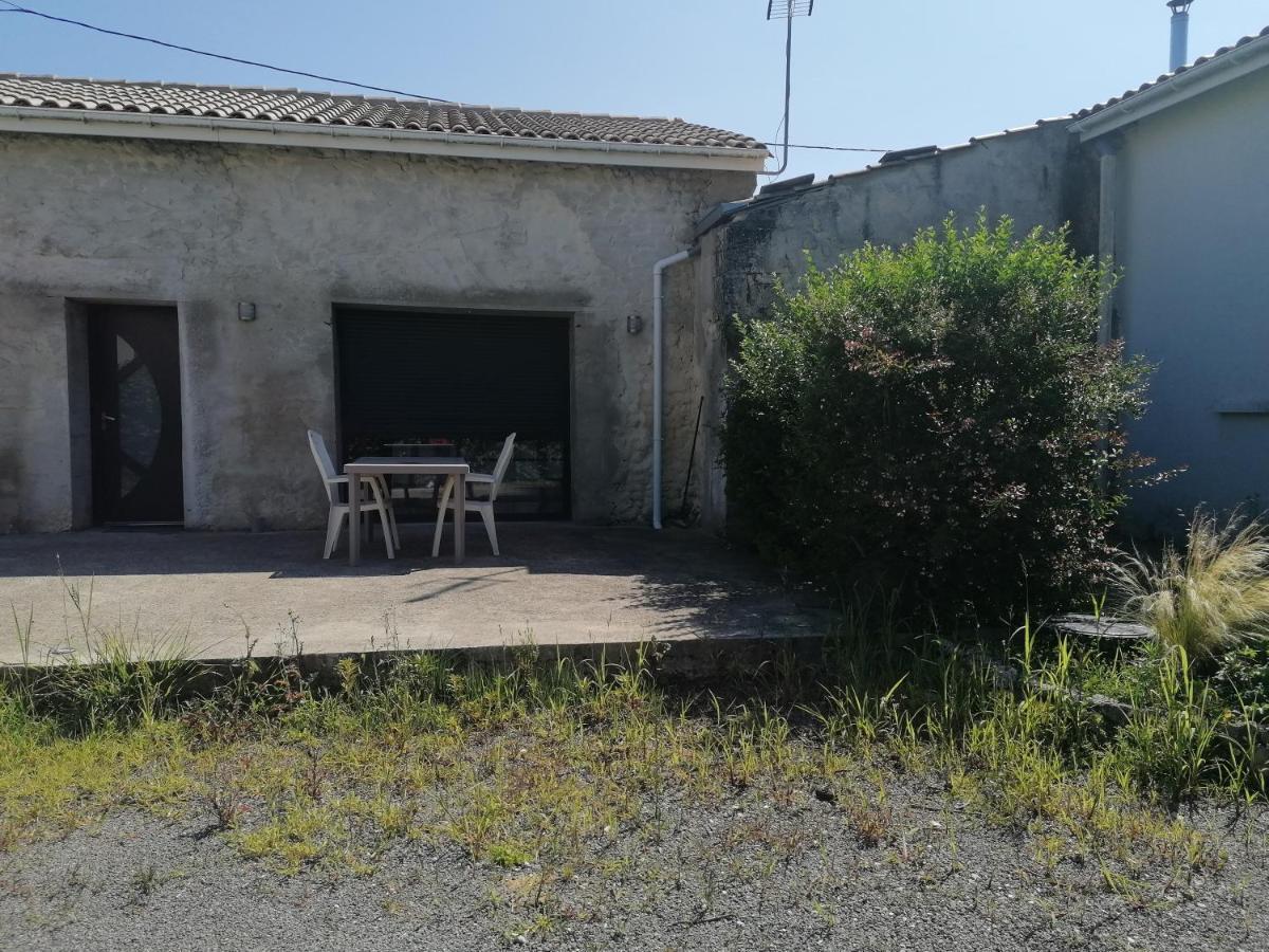 Nuit Au Calme Saint-Bonnet-sur-Gironde Екстер'єр фото